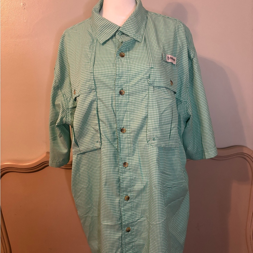Magellan Outdoors Green Checkered Casual Button Down Shirt